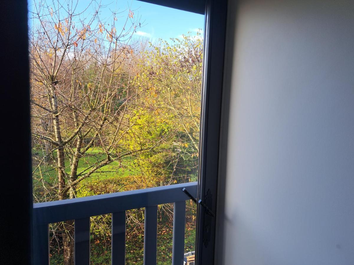 Au Chat Perche Espace Familial Mareil-sur-Mauldre エクステリア 写真