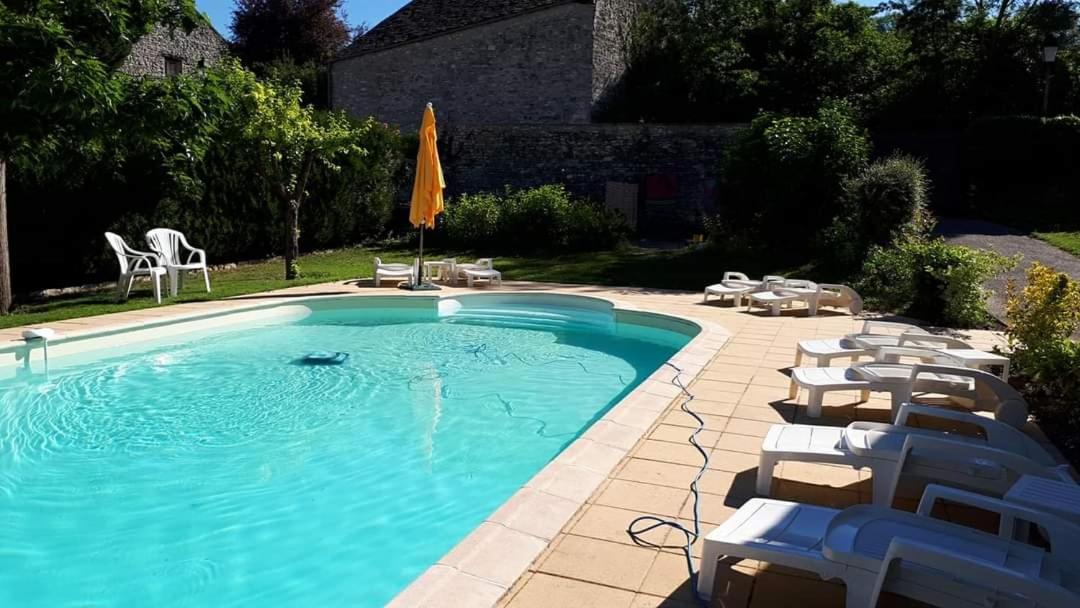 Au Chat Perche Espace Familial Mareil-sur-Mauldre エクステリア 写真