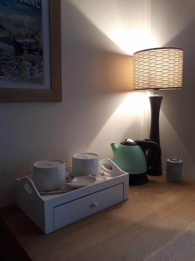 Au Chat Perche Espace Familial Mareil-sur-Mauldre エクステリア 写真